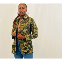 Load image into Gallery viewer, &quot;Amy&quot; Camo Jacket